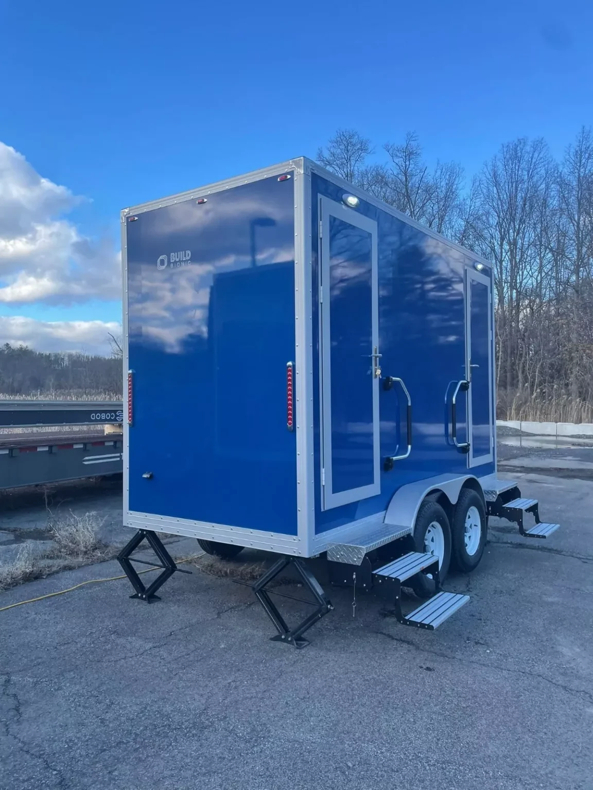 New luxury Restroom Trailer, Trailer Manufacturers, Mobile Bathroom Porta potty