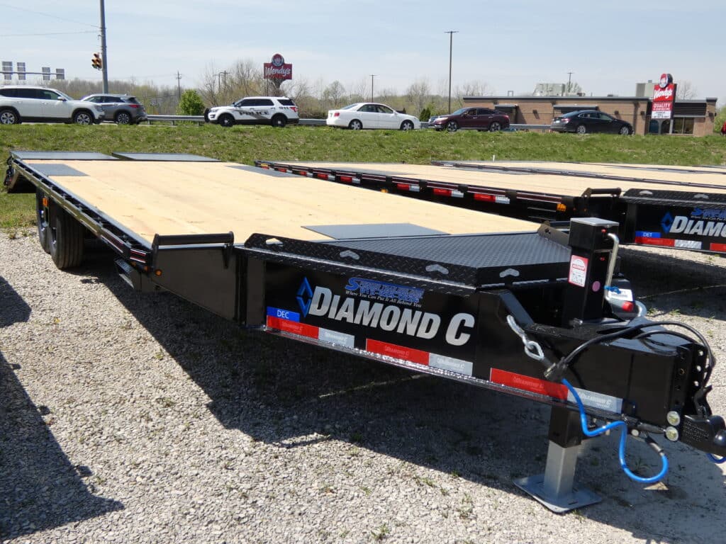 2025-diamond-c-dec207-102-x-24-149k-149k-deck-over-trailer-with-max-ramps-1.jpg