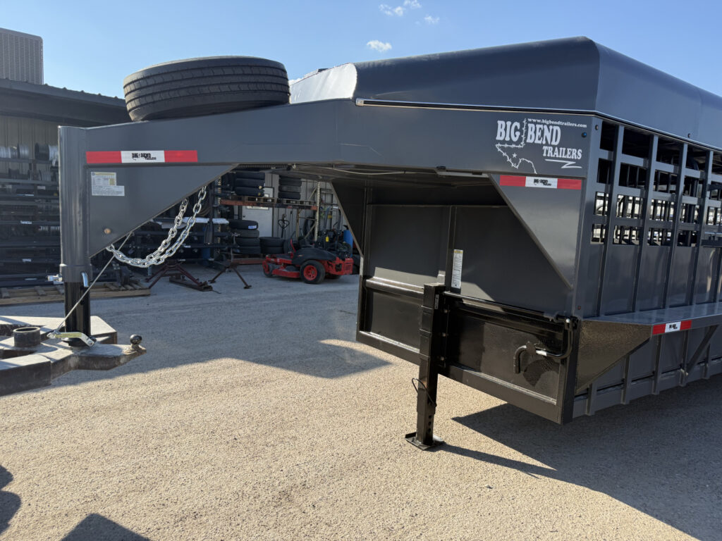 2026 Big Bend 6’8″X28′ Stock / Stock Combo Trailer