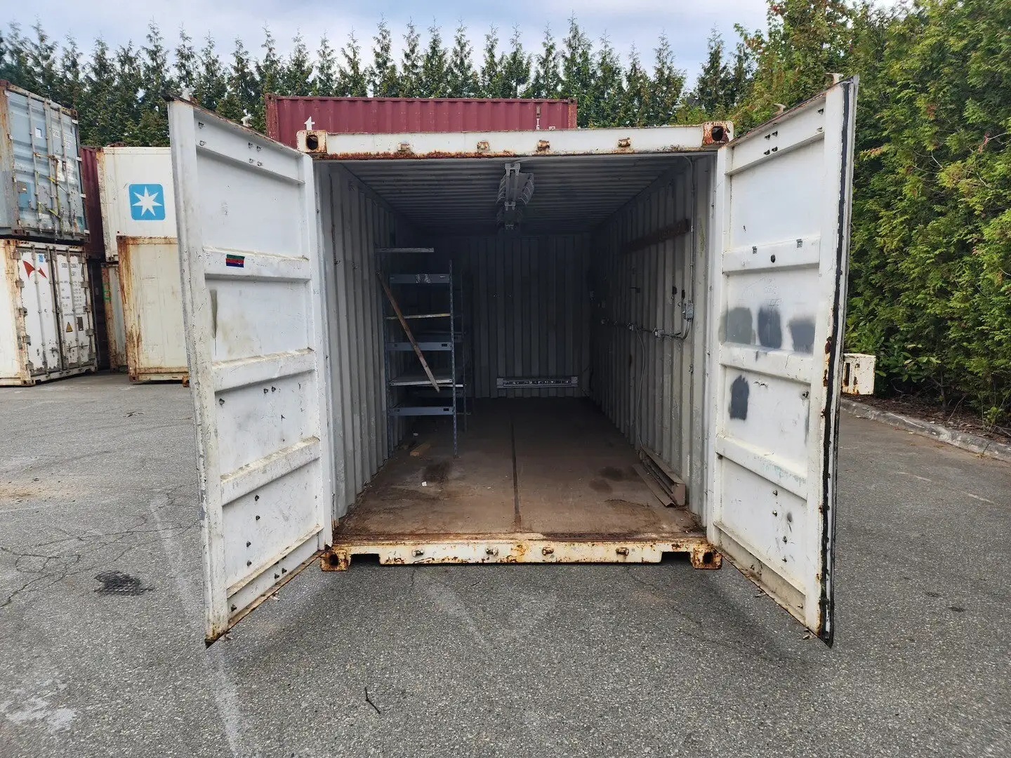 20 ft Container w/ Shelf, Electrical & Lighting